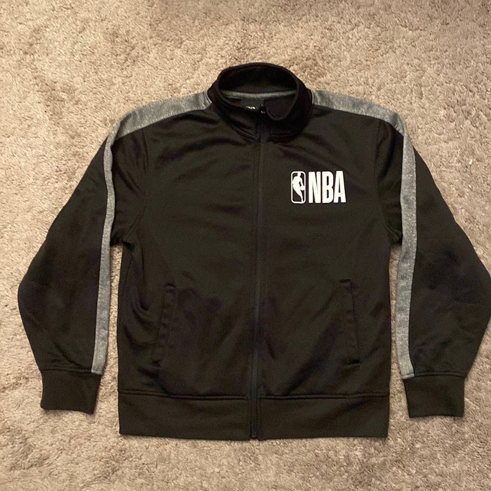 NBA sweatshirt size medium 10/12 youth